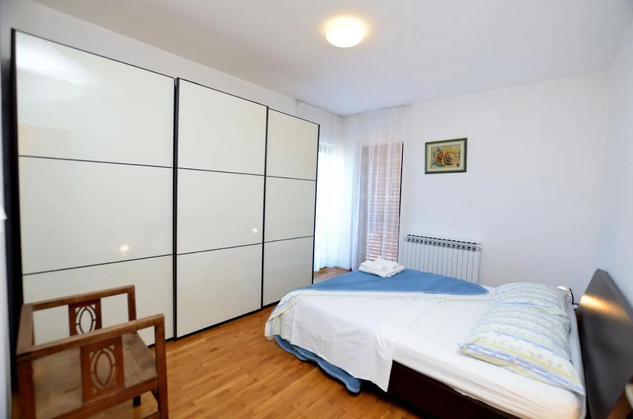 Apartment Gasparini Pula 0*,  Croatia